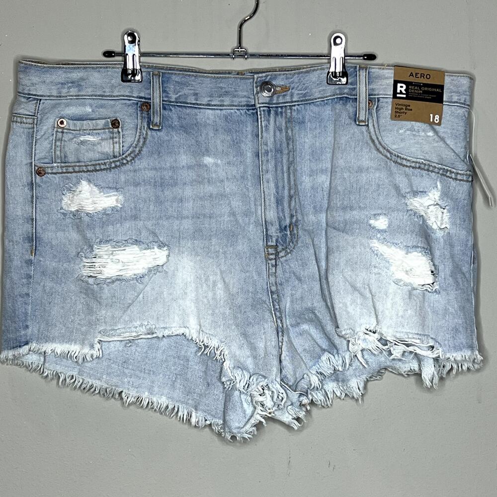 Aeropostale Vintage High Rise Shorty Distressed Denim Shorts Light Wash Size 18